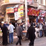 أسواق حلب تعج بالحركة وتنبض بالحياة رغم حقد الإرهاب (تقرير مصور)