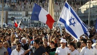 الداخلية الفرنسية تحض اليهود على "عدم مغادرة فرنسا"