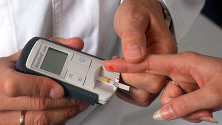 قياس مستوى السكر في الدم