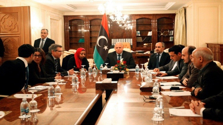 المبعوث الخاص للأمم المتحدة إلى ليبيا يحضر اجتماعا مع أعضاء المؤتمر الوطني العام الليبي
