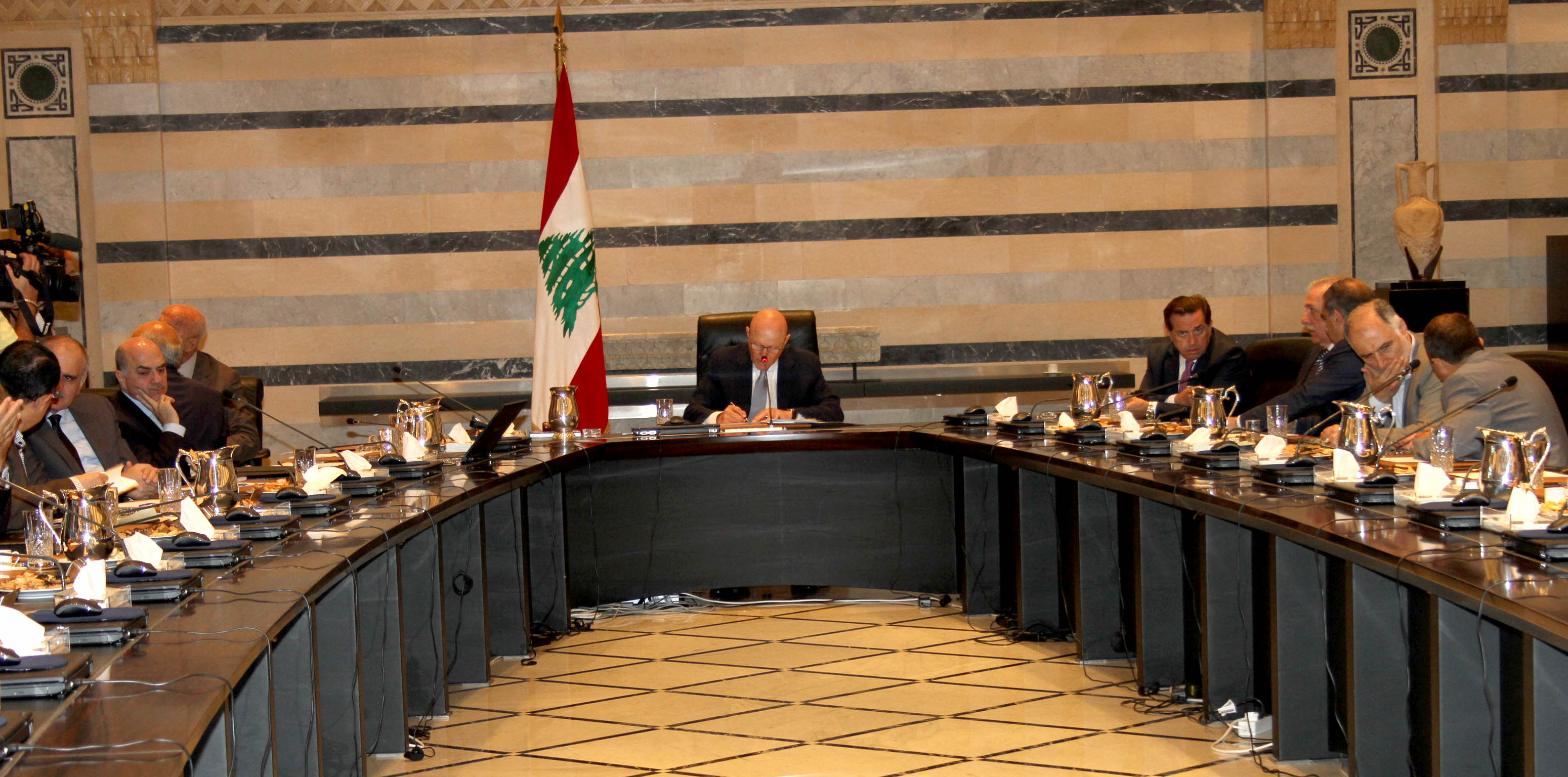 lebanon-cabinet