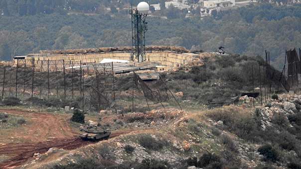 العدو الصهيوني يستقدم قوة كبيرة لسحب الاليات المعطوبة من أرض العملية 