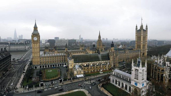 The Houses of Parliament are seen in central London March 19, 2013.  REUTERS/Stefan Wermuth  (BRITAIN - Tags: CITYSCAPE TRAVEL)