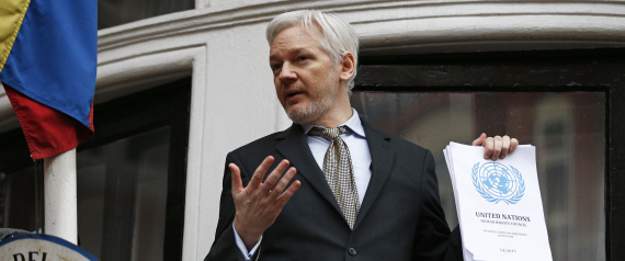 WikiLeaks founder Julian Assange makes a speech from the balcony of the Ecuadorian Embassy, in central London, Britain February 5, 2016. Assange should be allowed to go free from the Ecuadorian embassy in London and be awarded compensation for what amounts to a three-and-a-half-year arbitrary detention, a U.N. panel ruled on Friday.      REUTERS/Peter Nicholls