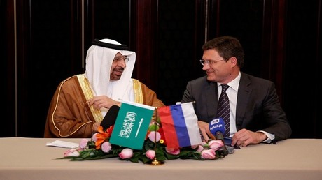 وزيرا الطاقة الروسي ألكسندر نوفاك والسعودي خالد الفالح