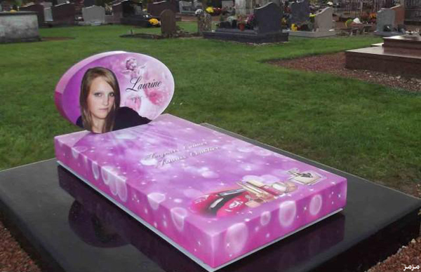 26-monument-funeraire-original-personnalisé-640x435