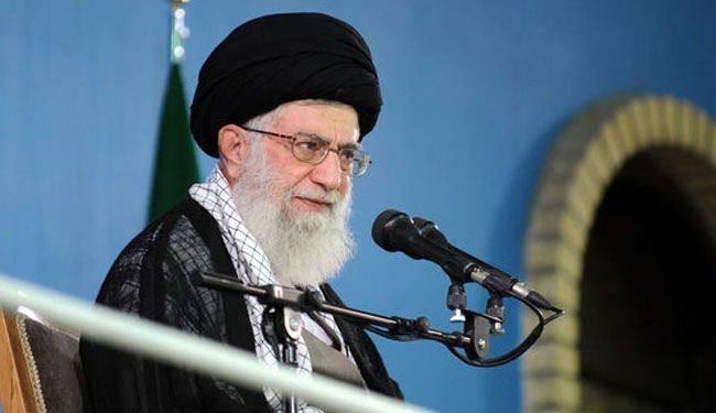 قائد الثورة: هدفنا الاساس هو بناء مجتمع نموذجي ومتطور