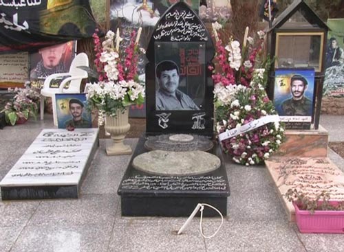 ضريح الشهيد القائد حسان اللقيس في الذكرى الثانية لاستشهاد