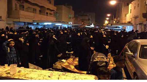 النساء في الدراز