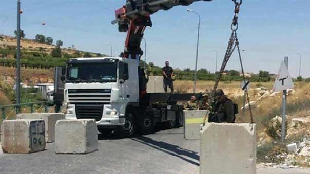 جيش الاحتلال يعيد فتح الطريق رقم 10 في النقب وجهات عسكرية تحذر من عواقب فتحه