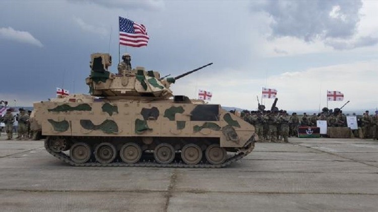 الولايات المتحدة ستزود جورجيا بأسلحة دفاعية